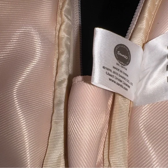 Hello Kitty Large Leopard Print Vinyl Top Handle Purse - Picture 7 of 16